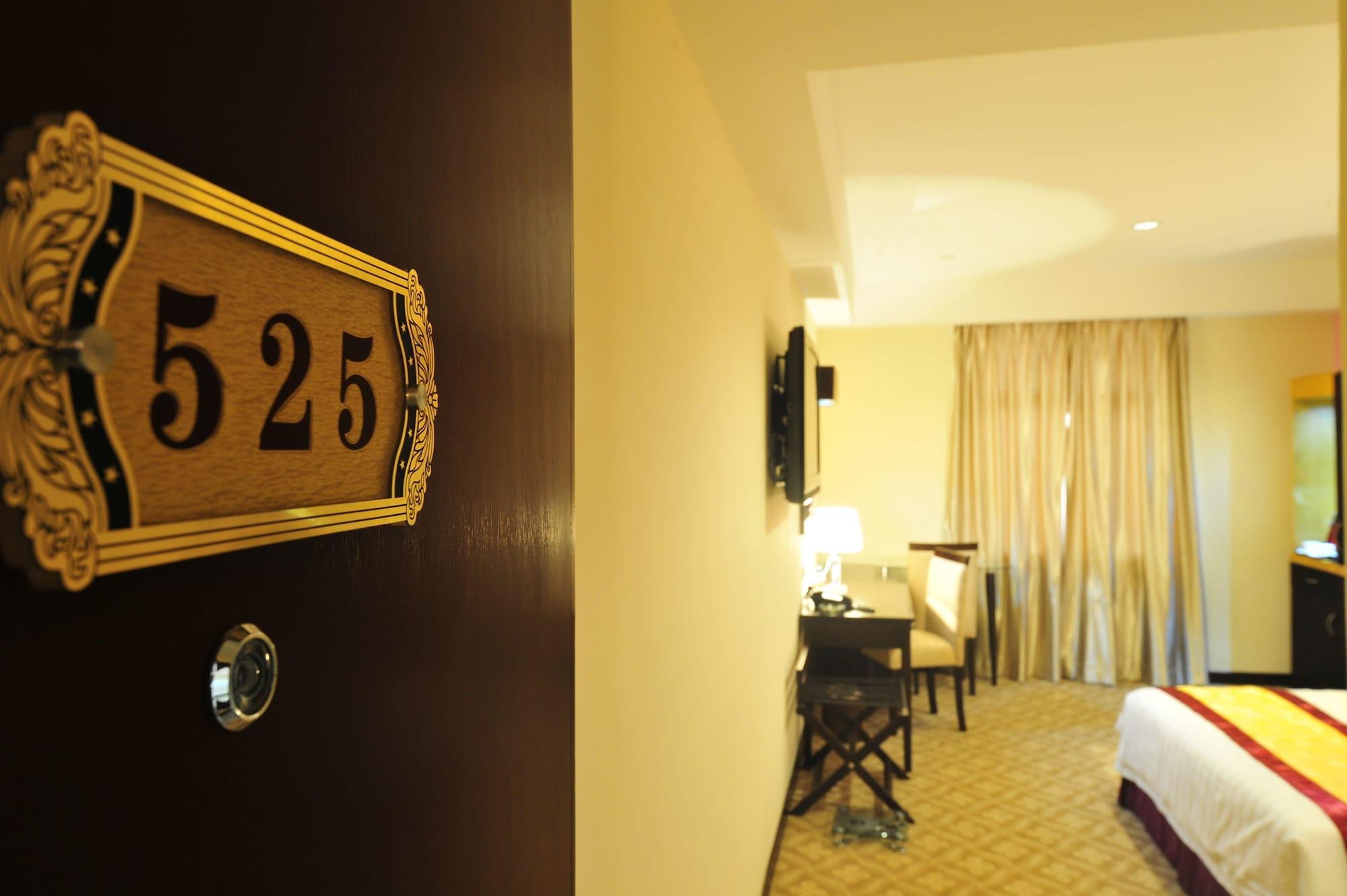 Hallmark Crown Hotel Malacca Eksteriør billede