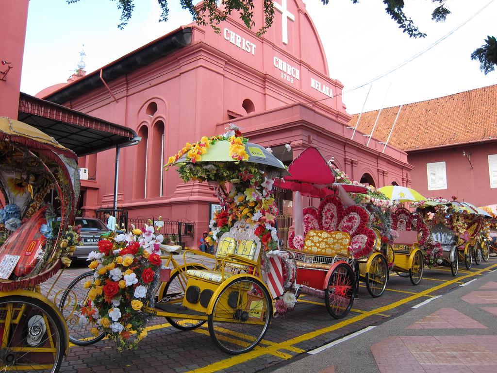 Hallmark Crown Hotel Malacca Eksteriør billede